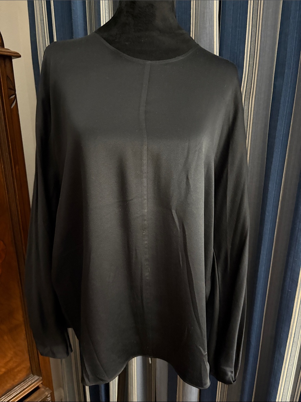 Vince Black Long-Sleeve Crewneck Shirt